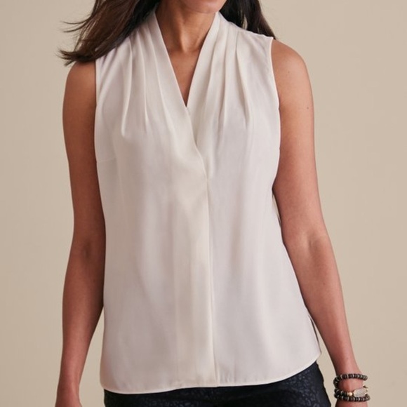 NWT Soft Surroundings Akira Ivory Pearl Sleeveless Shell V Neck Tank Top - Picture 1 of 5